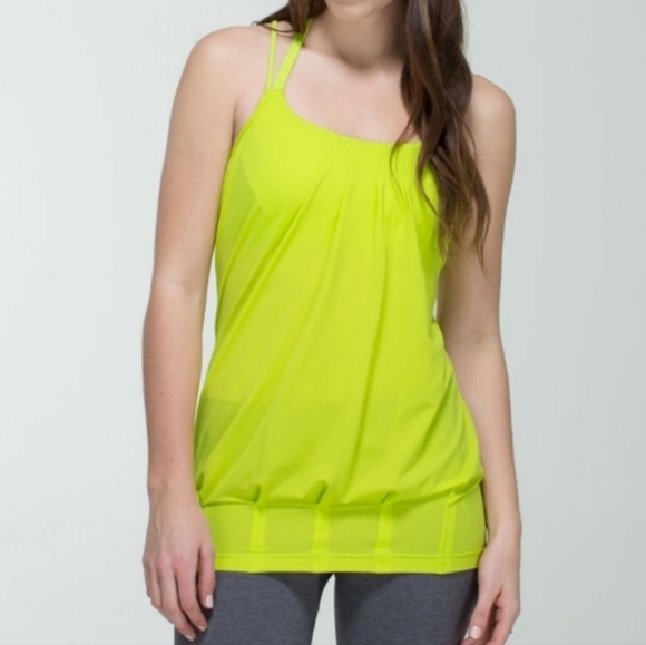 Lululemon Women's Flow & Go Tank Top With Attached Bra 4 - Picture 1 of 7